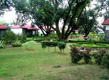 Hotel Corbett Leela Vilas Corbett National Park Zewnętrze zdjęcie