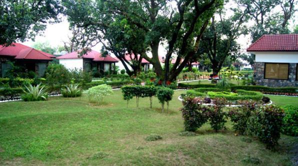 Hotel Corbett Leela Vilas Corbett National Park Zewnętrze zdjęcie